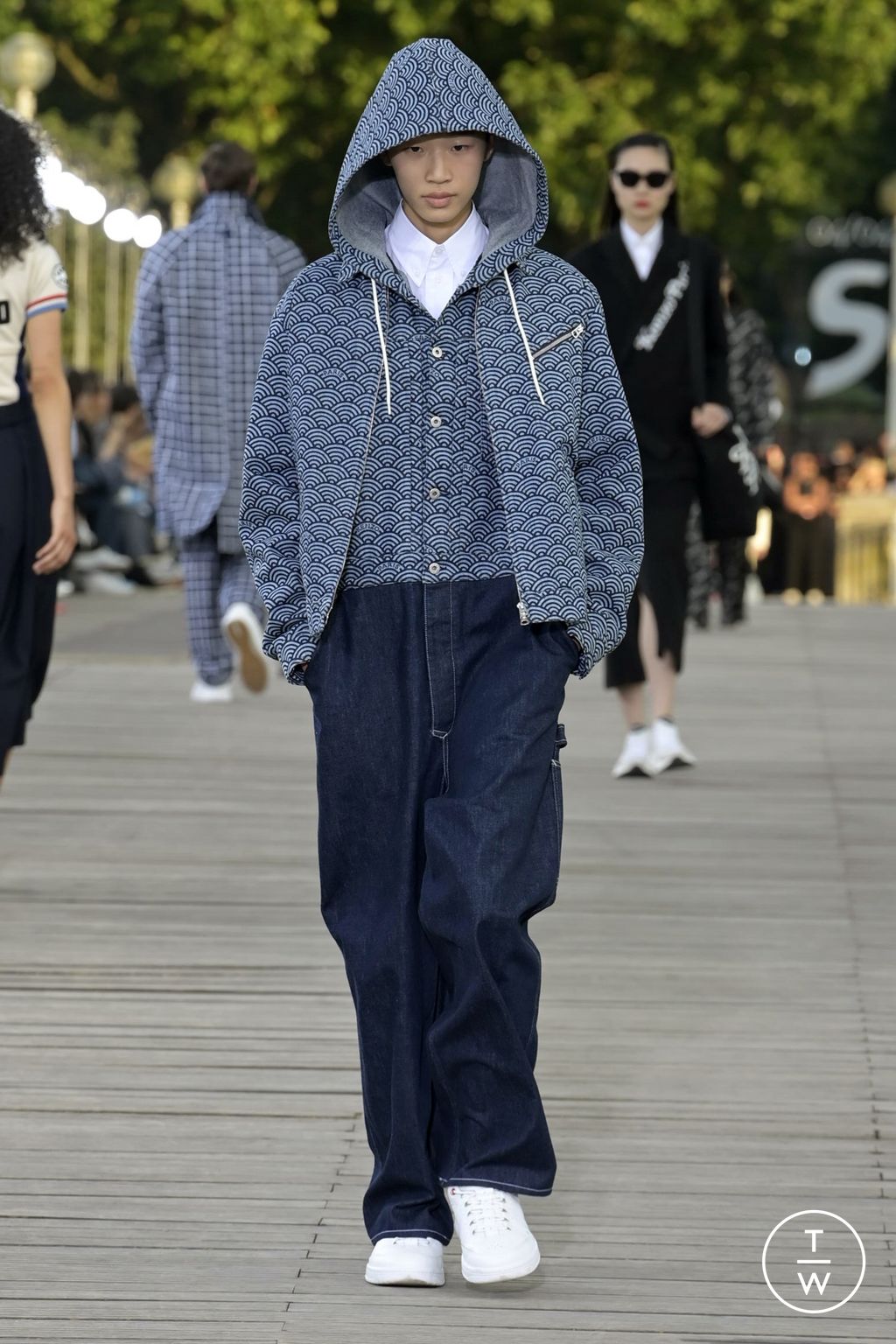 Fashion Week Paris Spring/Summer 2024 look 50 from the Kenzo collection 男装