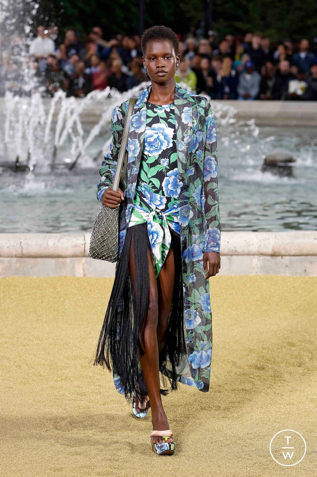 Fashion Week Paris Spring-Summer 2025 look 31 de la collection Kenzo menswear