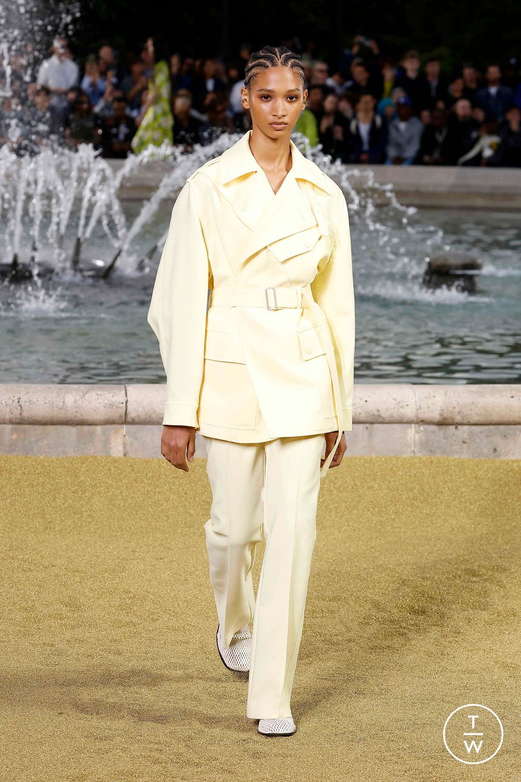 Fashion Week Paris Spring-Summer 2025 look 37 from the Kenzo collection menswear