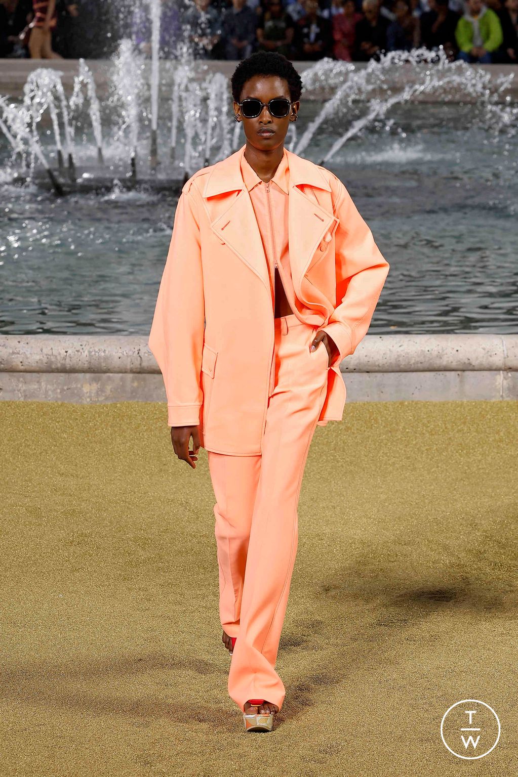 Fashion Week Paris Spring-Summer 2025 look 44 from the Kenzo collection menswear