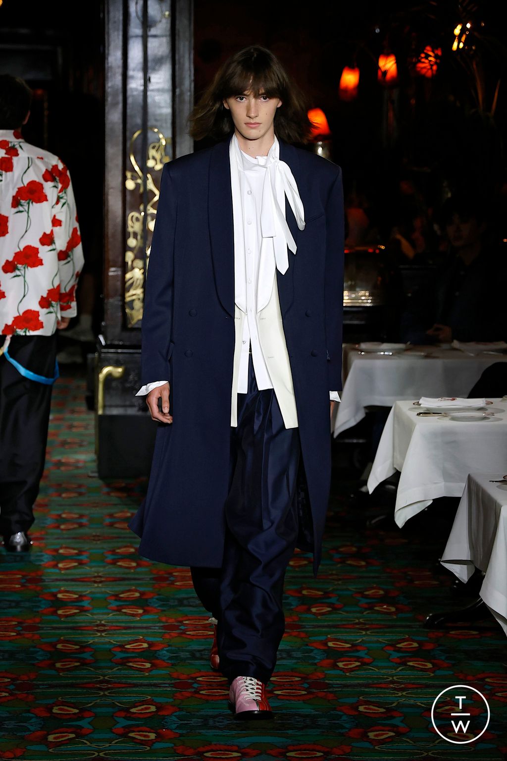 Fashion Week Paris Spring/Summer 2026 look 1 de la collection Kenzo menswear