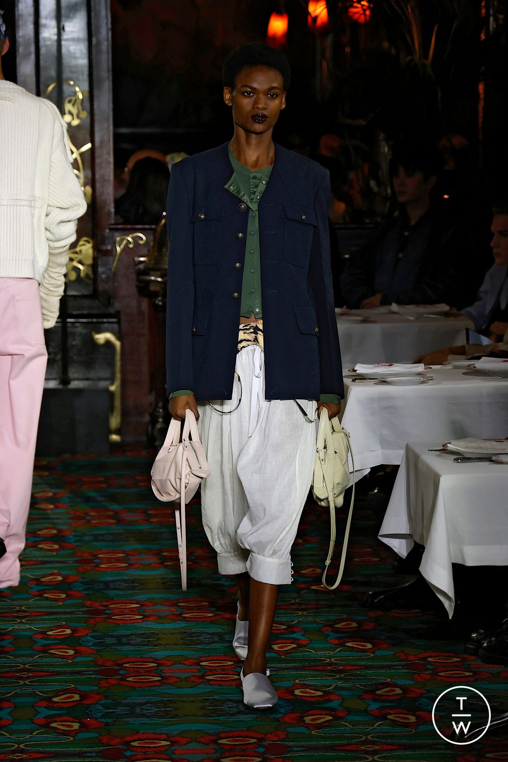 Fashion Week Paris Spring/Summer 2026 look 23 de la collection Kenzo menswear