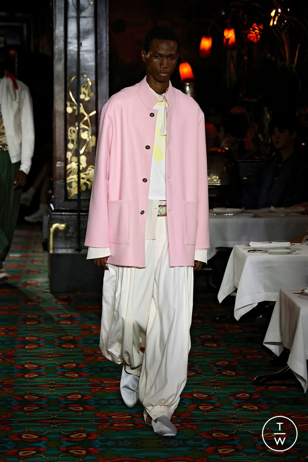 Fashion Week Paris Spring/Summer 2026 look 30 de la collection Kenzo menswear
