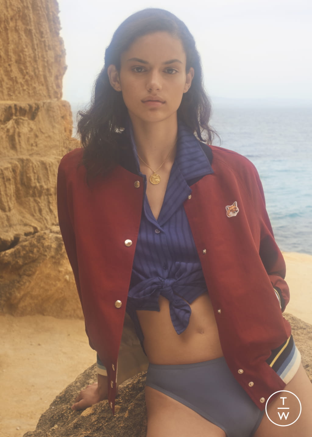 Fashion Week Paris Spring/Summer 2019 look 7 from the Maison Kitsuné collection 女装