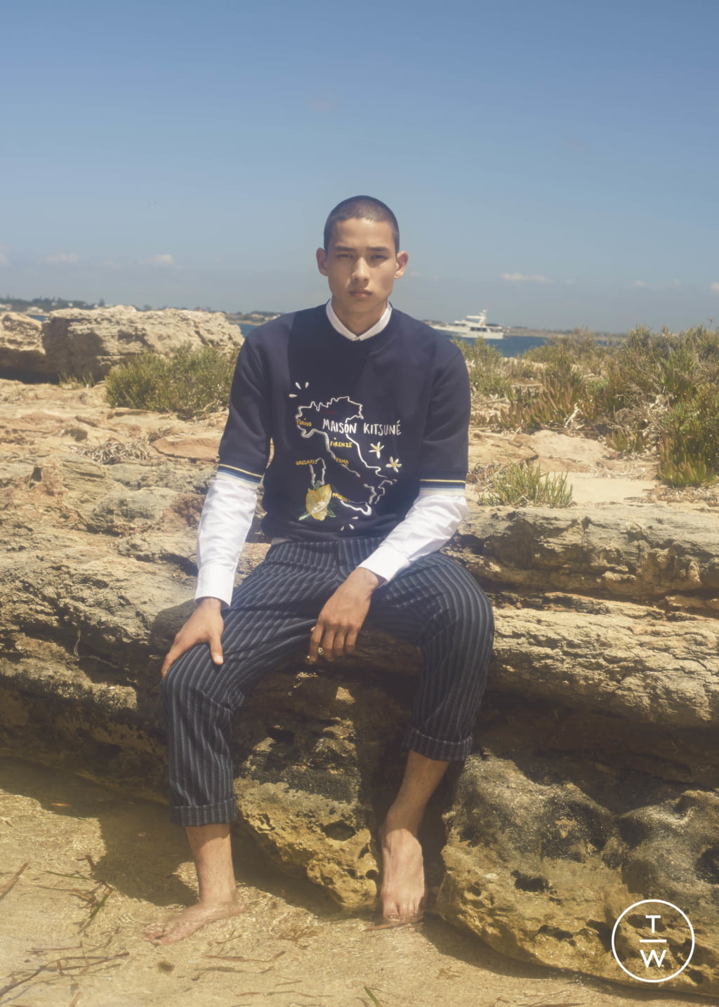Fashion Week Paris Spring/Summer 2019 look 11 from the Maison Kitsuné collection 男装