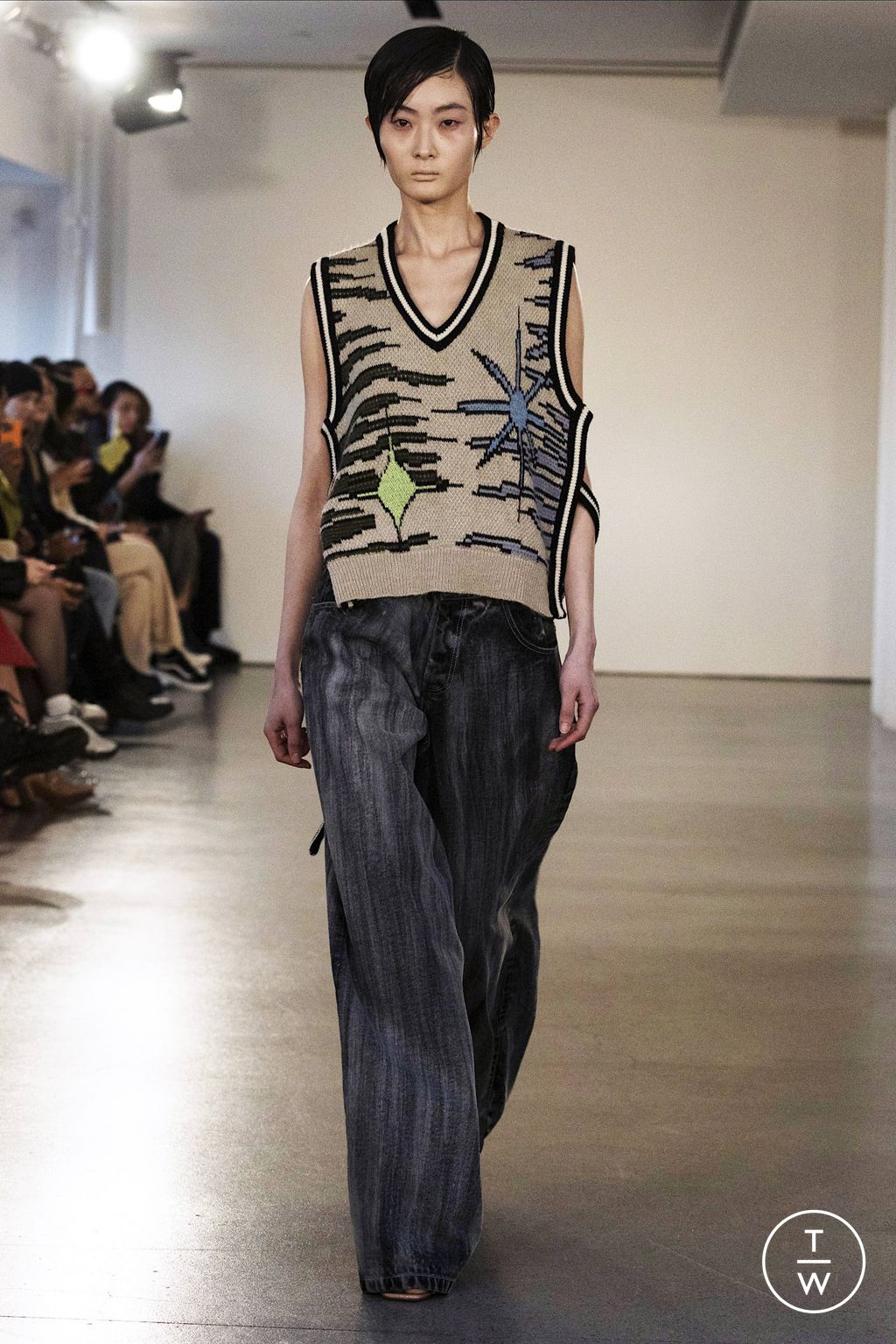 Fashion Week New York Fall/Winter 2023 look 3 from the KGL collection 女装