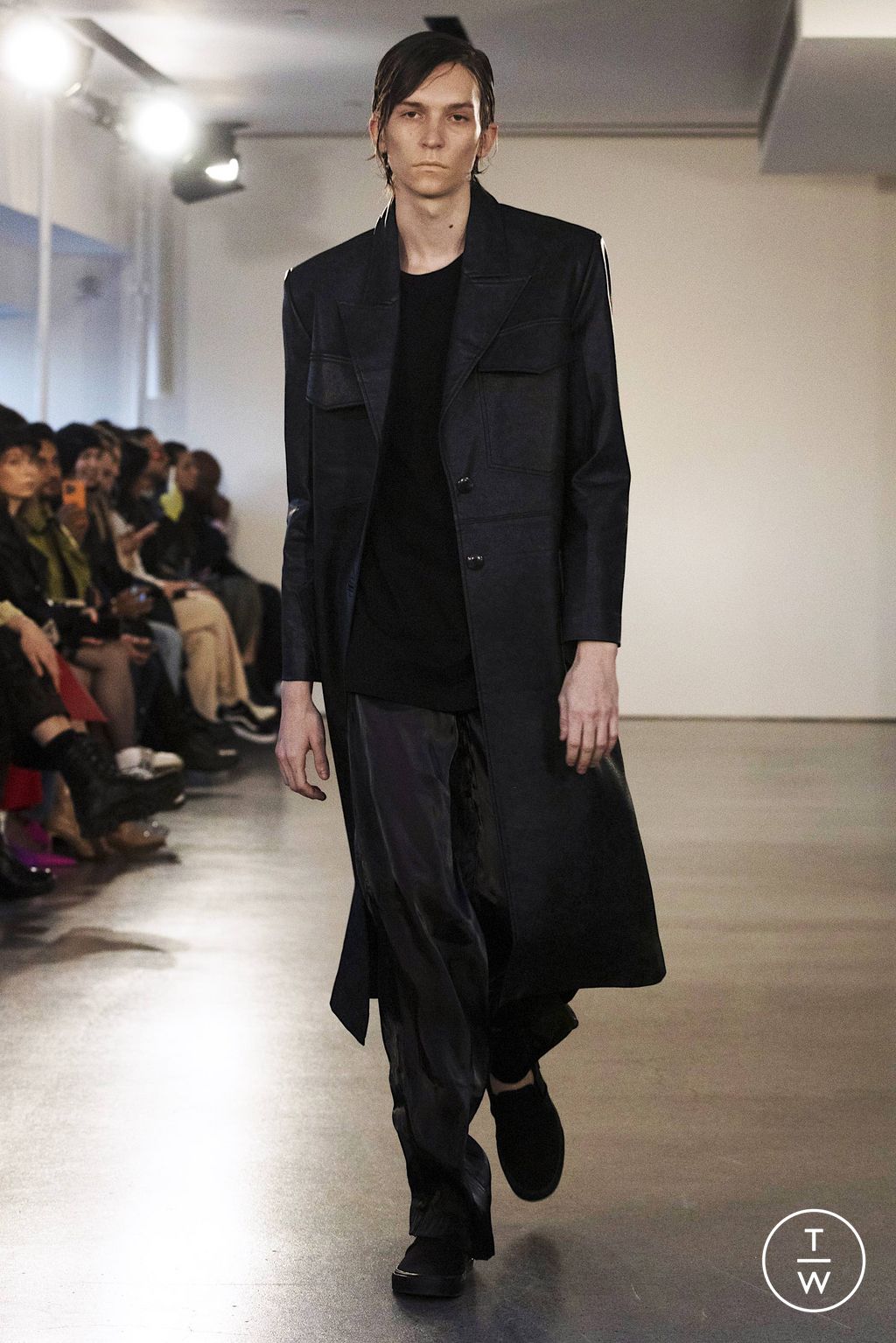 Fashion Week New York Fall/Winter 2023 look 4 from the KGL collection 女装