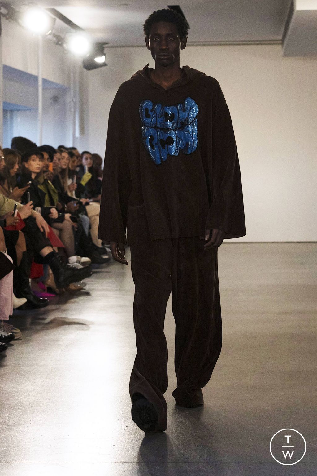 Fashion Week New York Fall/Winter 2023 look 9 from the KGL collection 女装