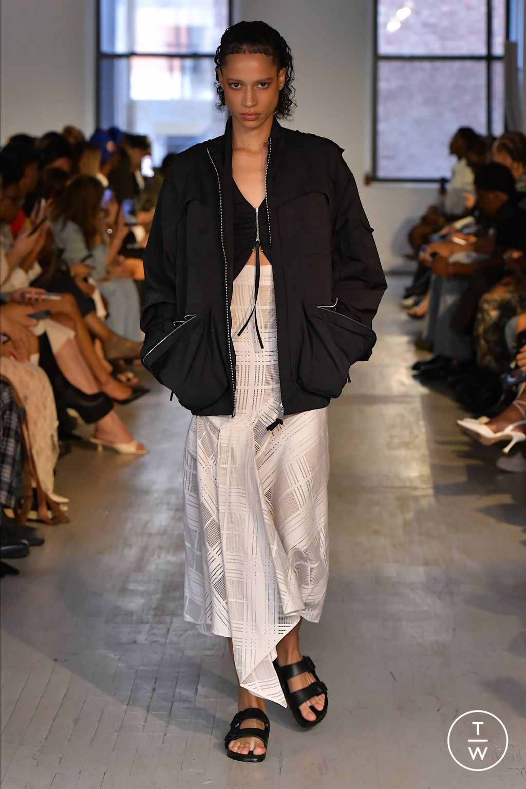 Fashion Week New York Spring/Summer 2024 look 14 from the KGL collection 女装