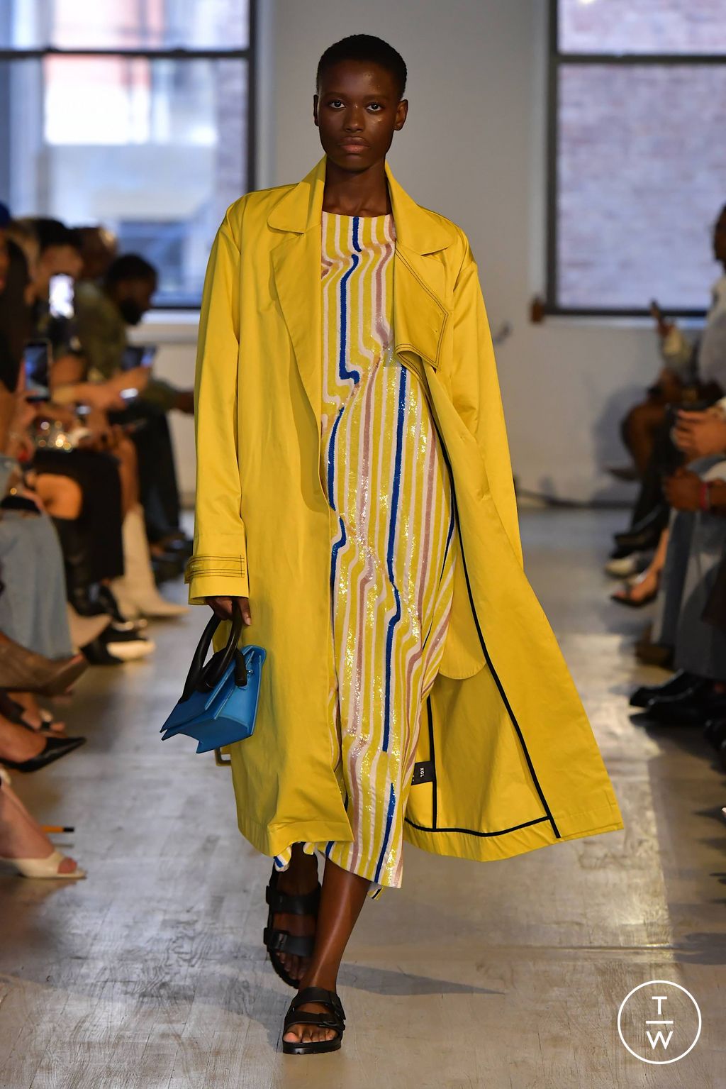 Fashion Week New York Spring/Summer 2024 look 17 de la collection KGL womenswear