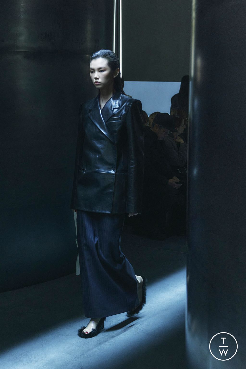 Fashion Week New York Fall/Winter 2023 look 14 de la collection Khaite womenswear
