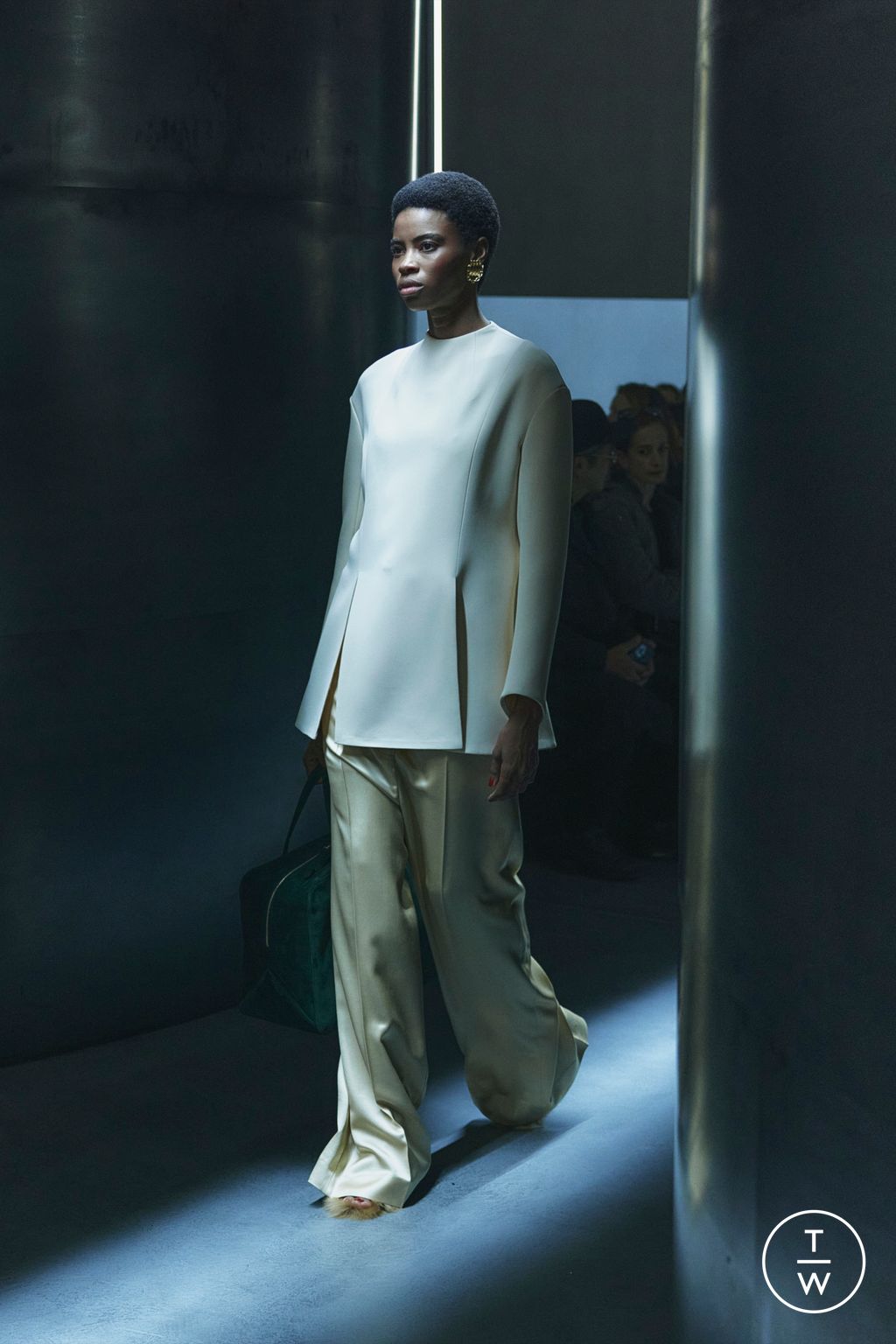 Fashion Week New York Fall/Winter 2023 look 29 from the Khaite collection womenswear