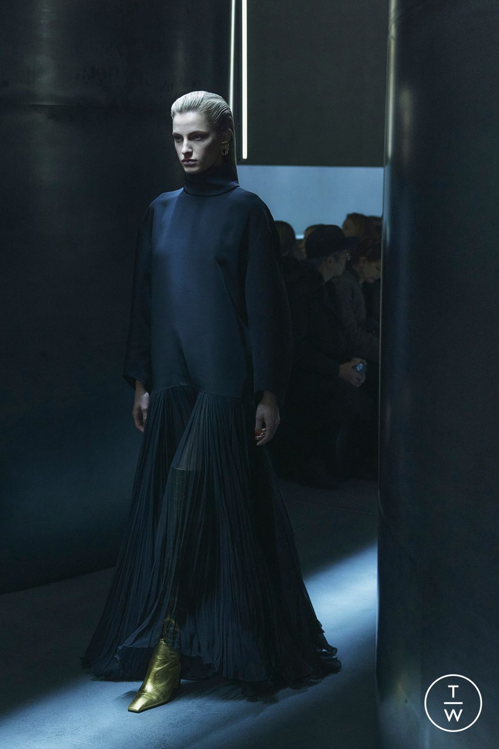 Fashion Week New York Fall/Winter 2023 look 35 from the Khaite collection womenswear