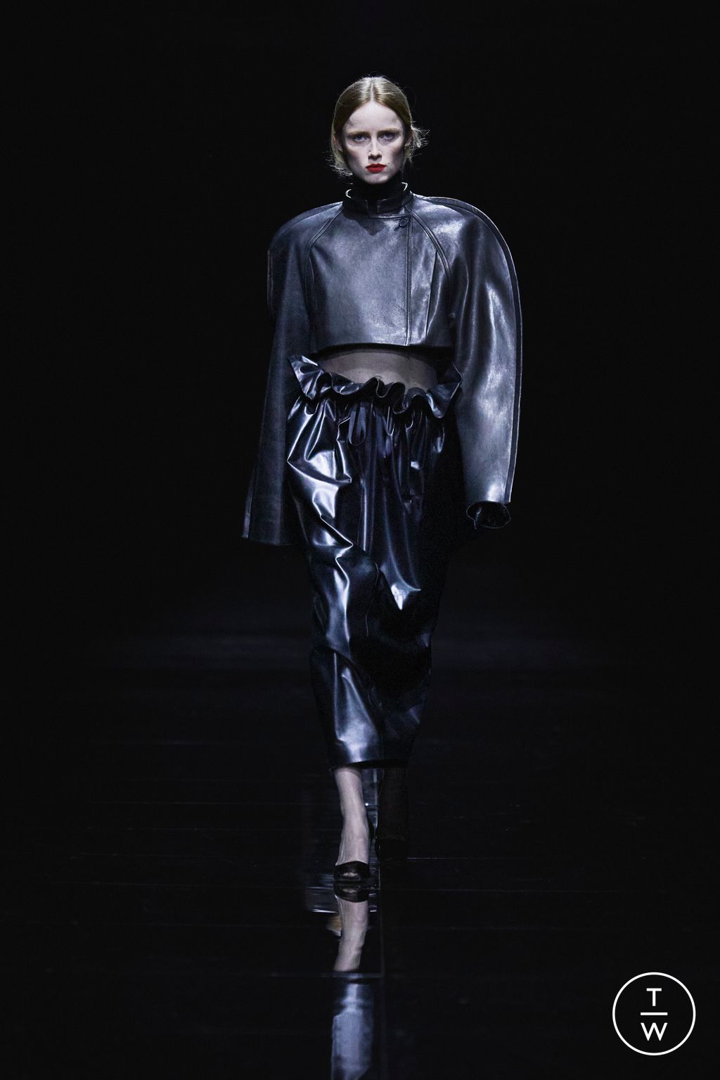Fashion Week New York Fall/Winter 2024 look 1 de la collection Khaite womenswear