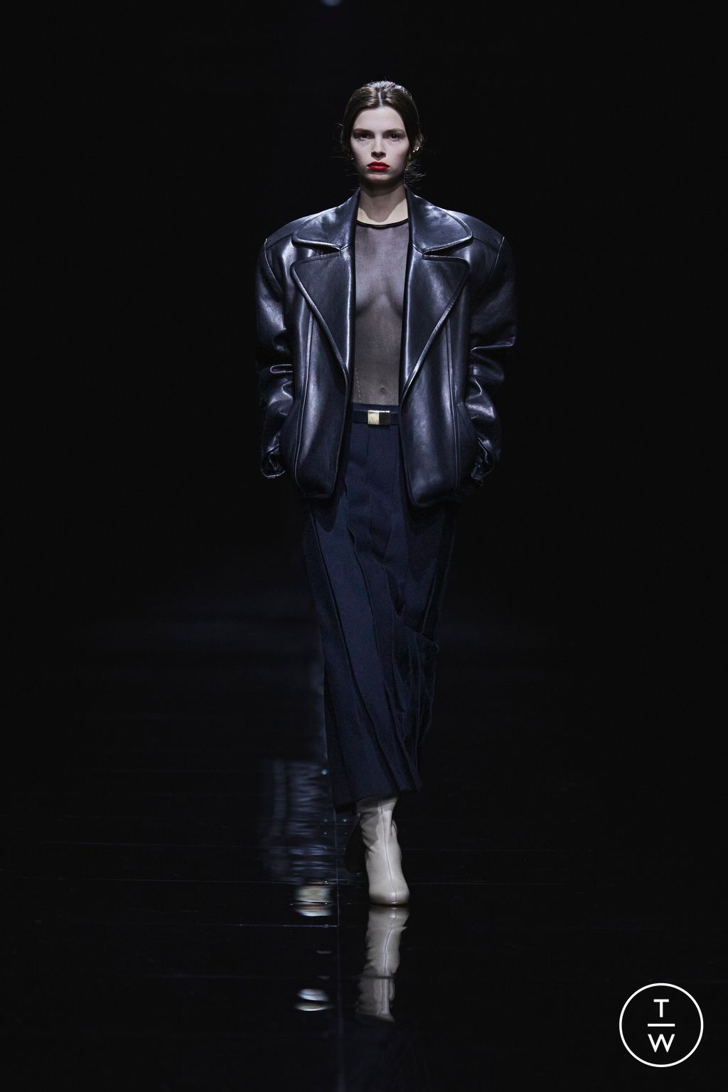 Fashion Week New York Fall/Winter 2024 look 3 de la collection Khaite womenswear