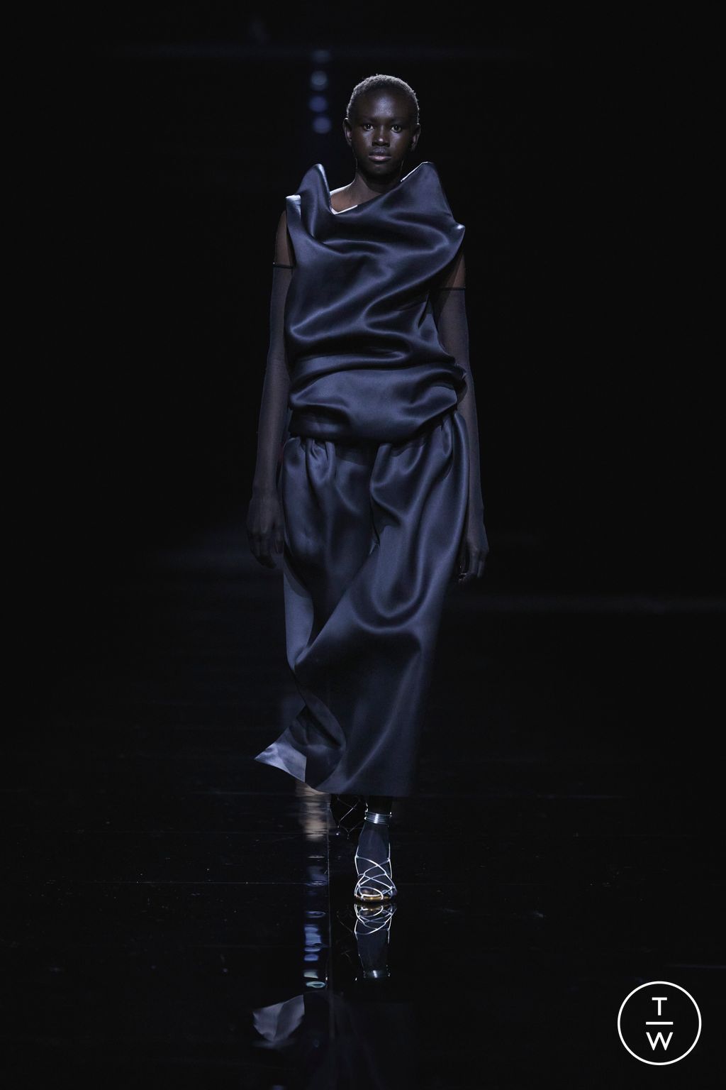 Fashion Week New York Fall/Winter 2024 look 7 de la collection Khaite womenswear