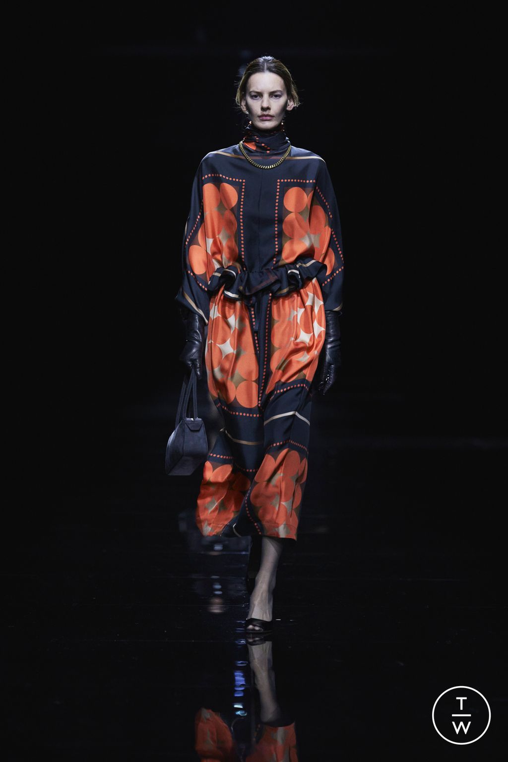 Fashion Week New York Fall/Winter 2024 look 12 de la collection Khaite womenswear
