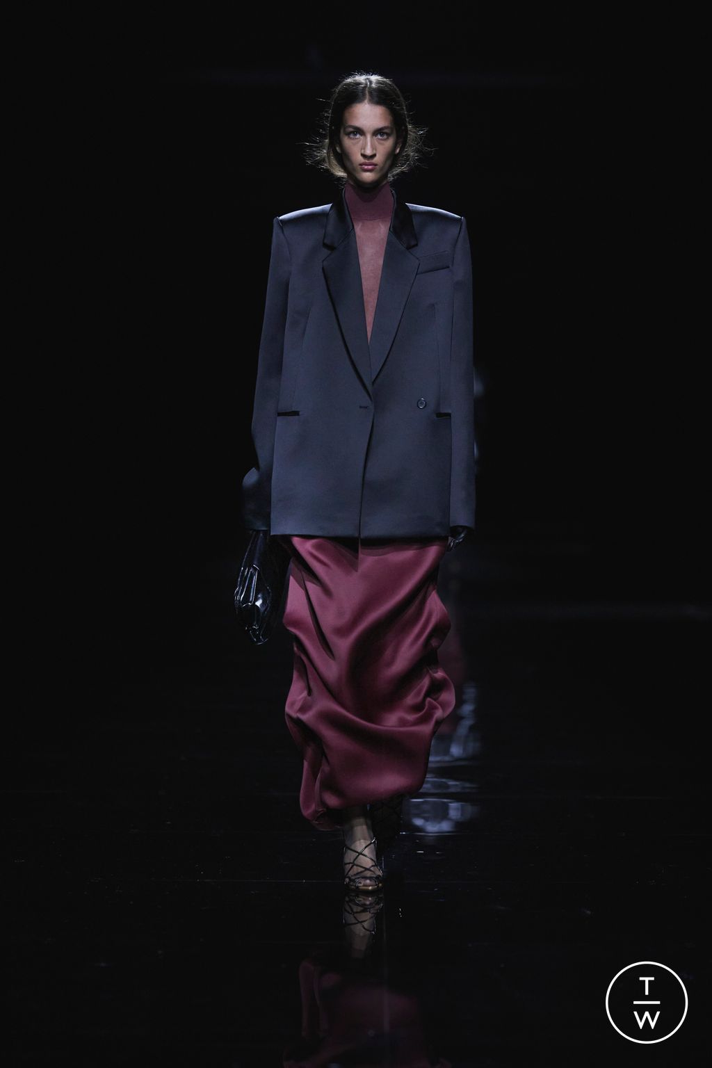 Fashion Week New York Fall/Winter 2024 look 18 de la collection Khaite womenswear