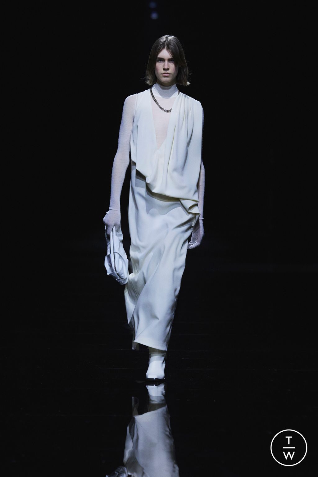 Fashion Week New York Fall/Winter 2024 look 24 de la collection Khaite womenswear