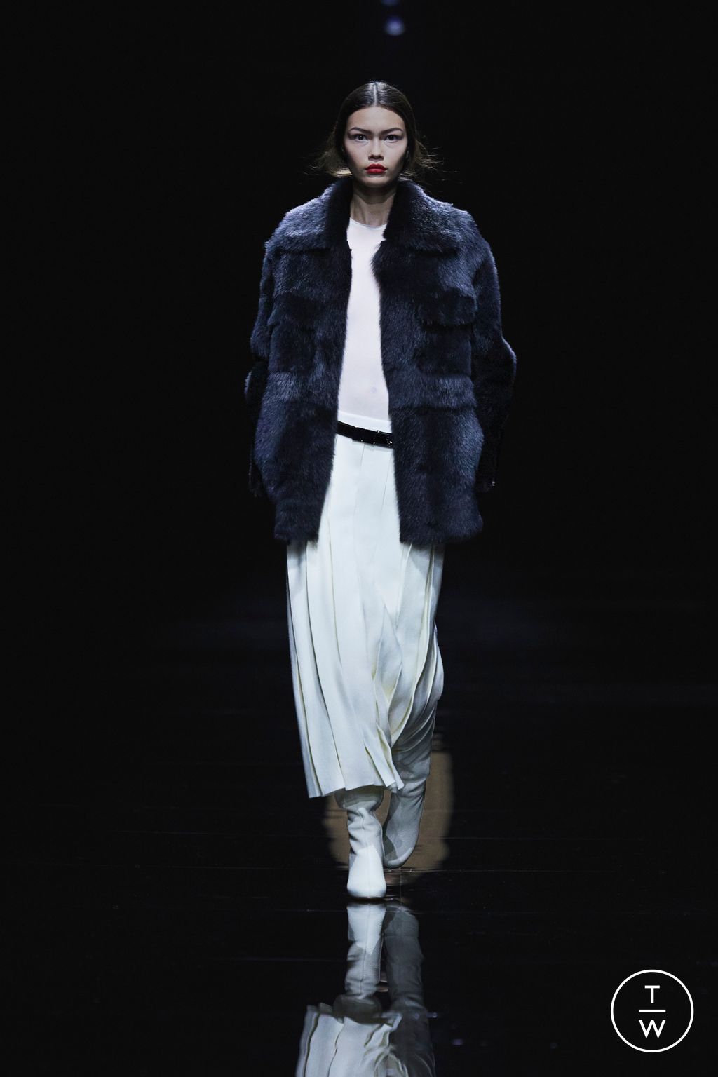 Fashion Week New York Fall/Winter 2024 look 25 de la collection Khaite womenswear