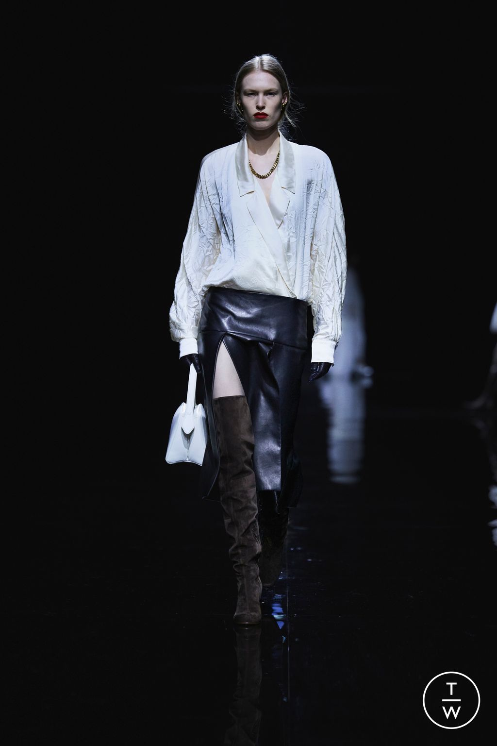 Fashion Week New York Fall/Winter 2024 look 46 de la collection Khaite womenswear
