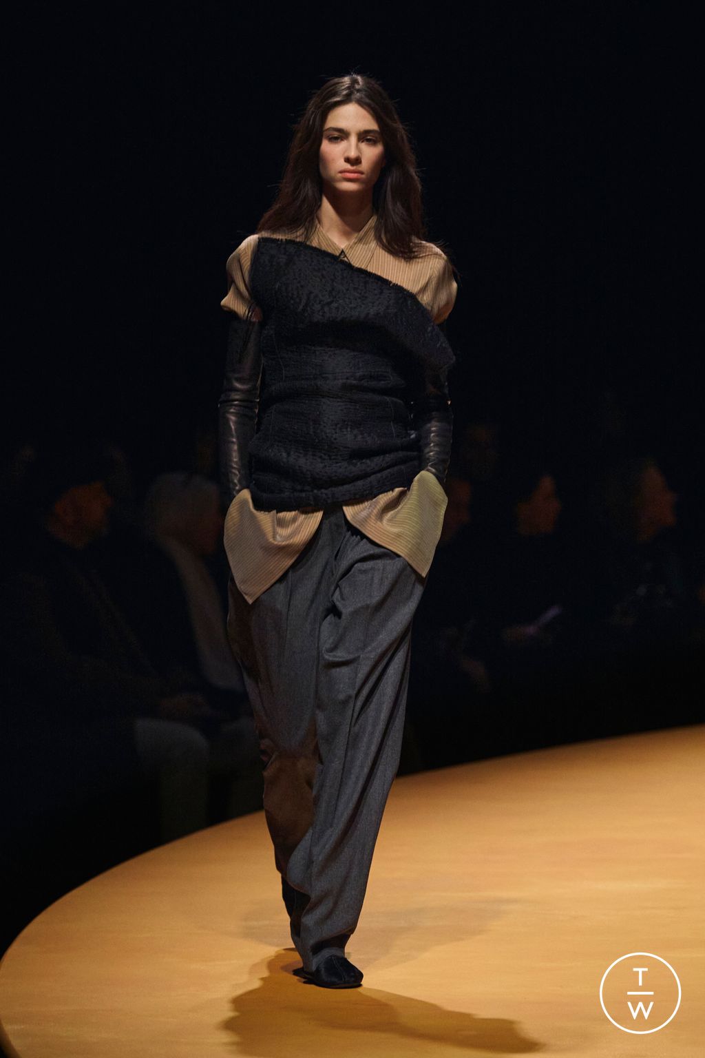 Fashion Week New York Fall/Winter 2025 look 5 from the Khaite collection womenswear