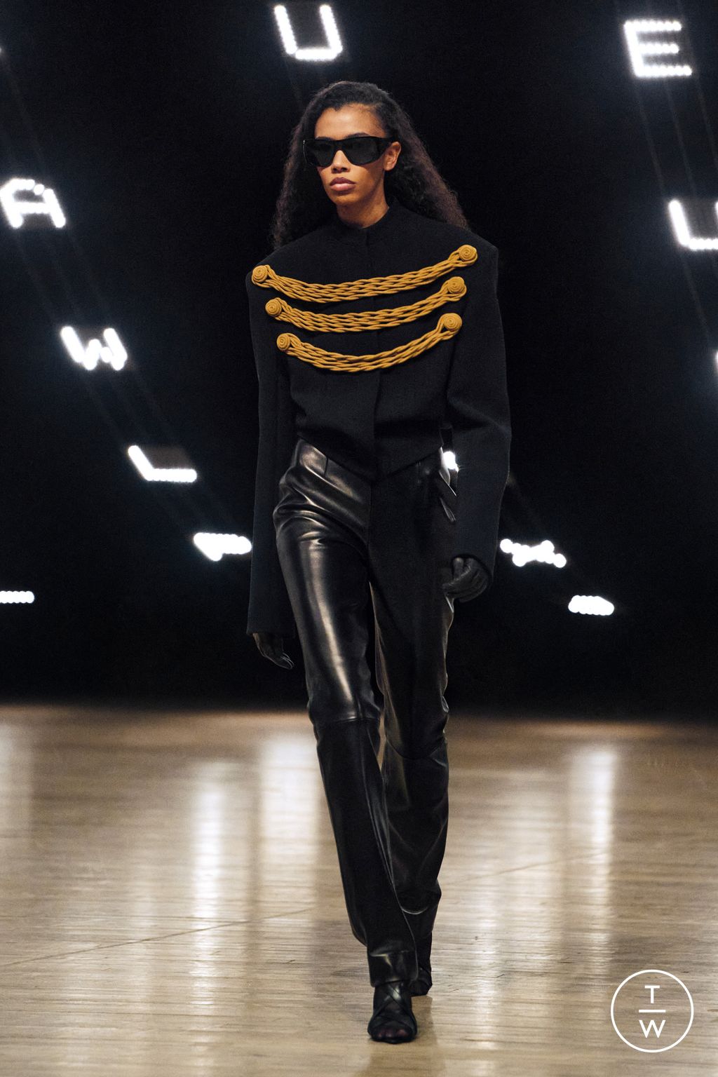 Fashion Week New York Fall/Winter 2026 look 7 de la collection Khaite womenswear