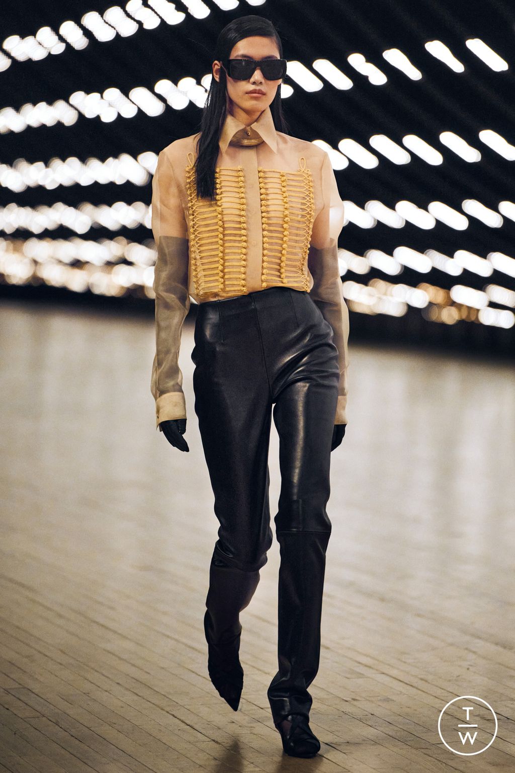 Fashion Week New York Fall/Winter 2026 look 8 de la collection Khaite womenswear