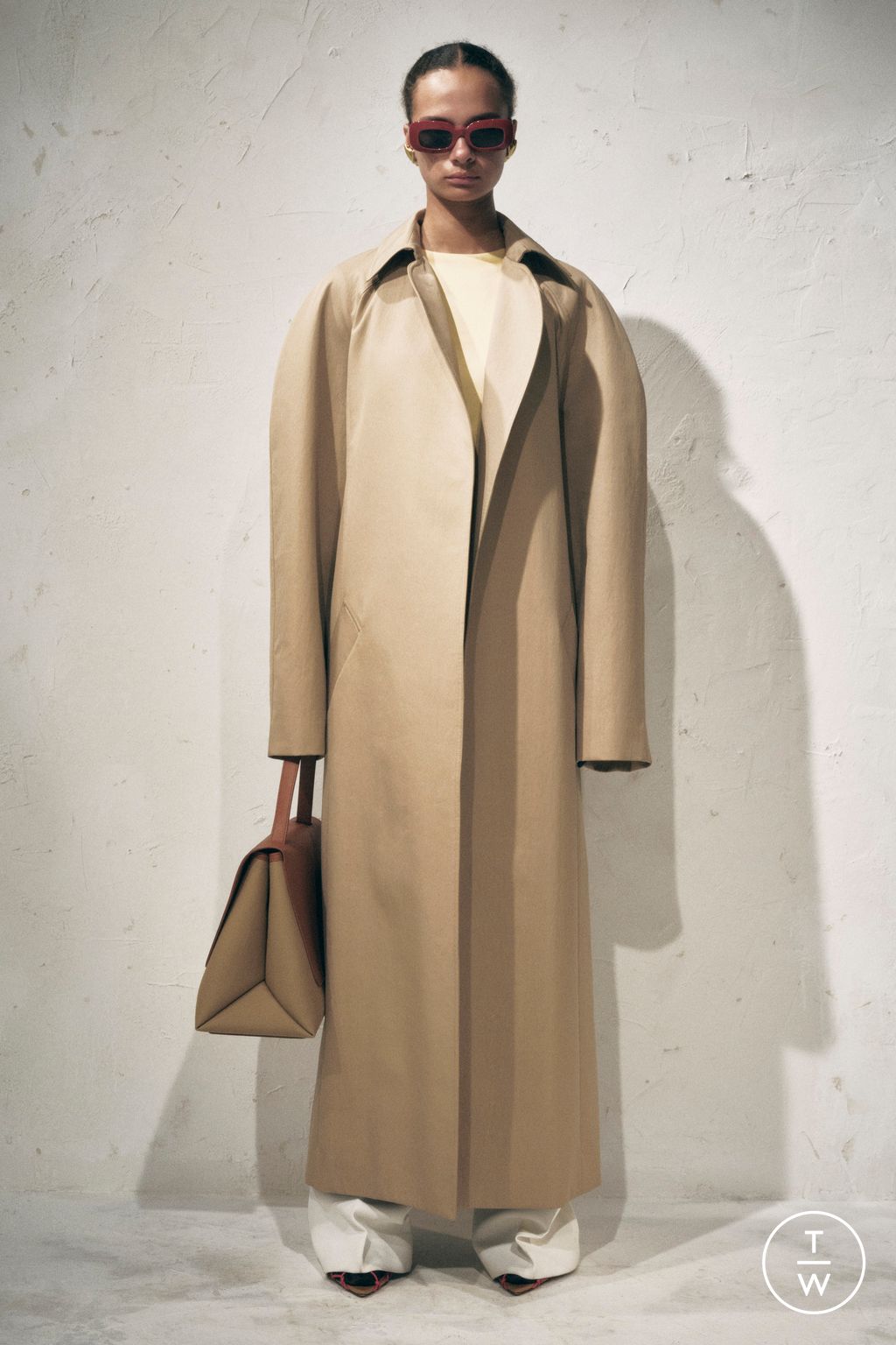 Fashion Week New York Pre-Fall 2024 look 31 from the Khaite collection womenswear