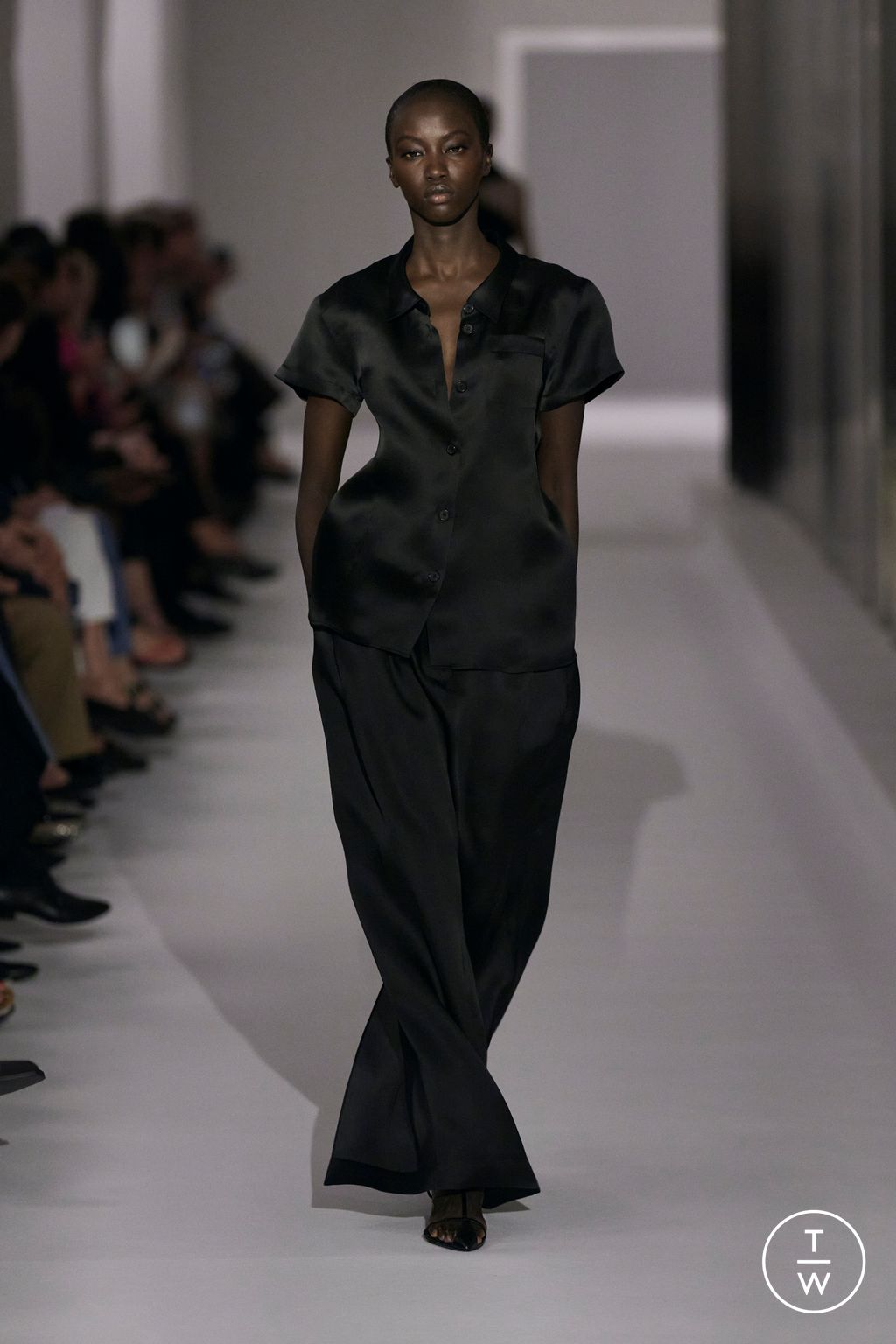 Fashion Week New York Spring/Summer 2025 look 2 from the Khaite collection womenswear