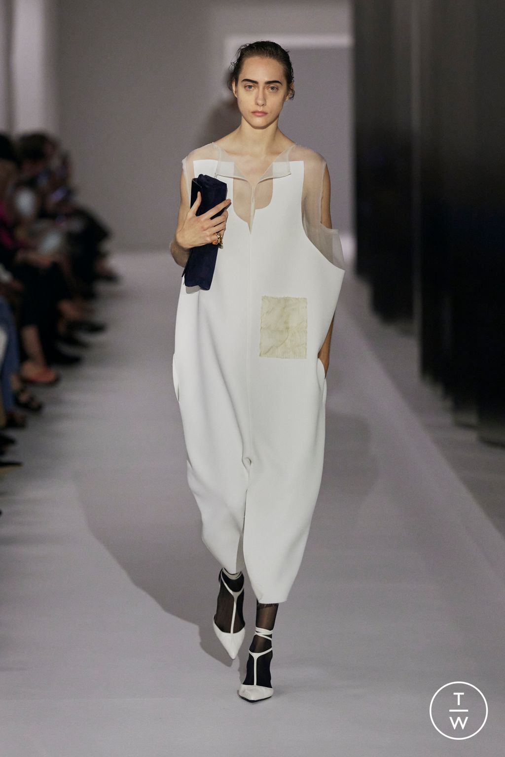 Fashion Week New York Spring/Summer 2025 look 34 from the Khaite collection womenswear