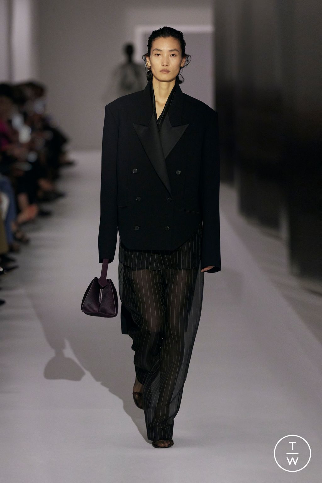 Fashion Week New York Spring/Summer 2025 look 39 from the Khaite collection womenswear