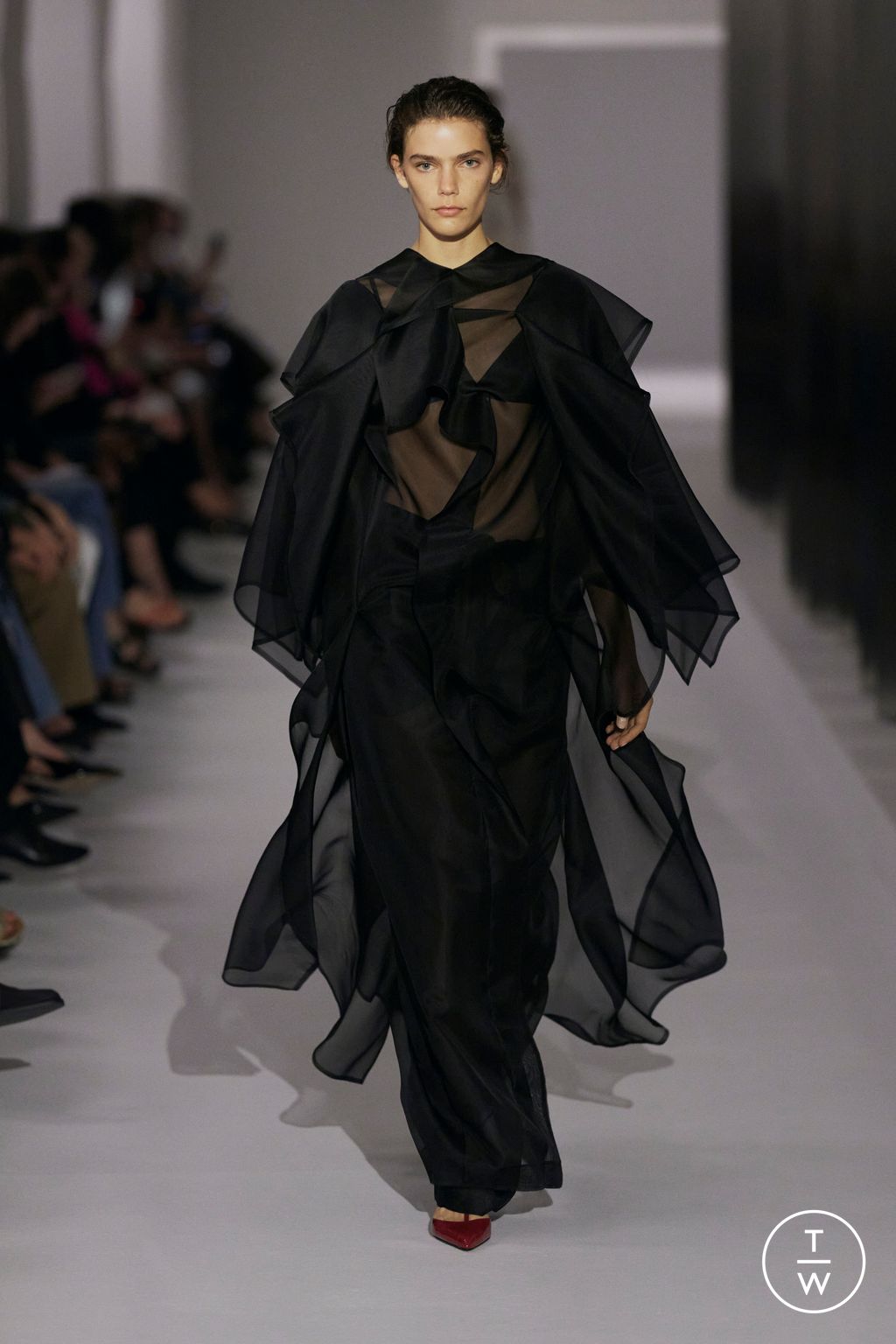 Fashion Week New York Spring/Summer 2025 look 43 from the Khaite collection womenswear