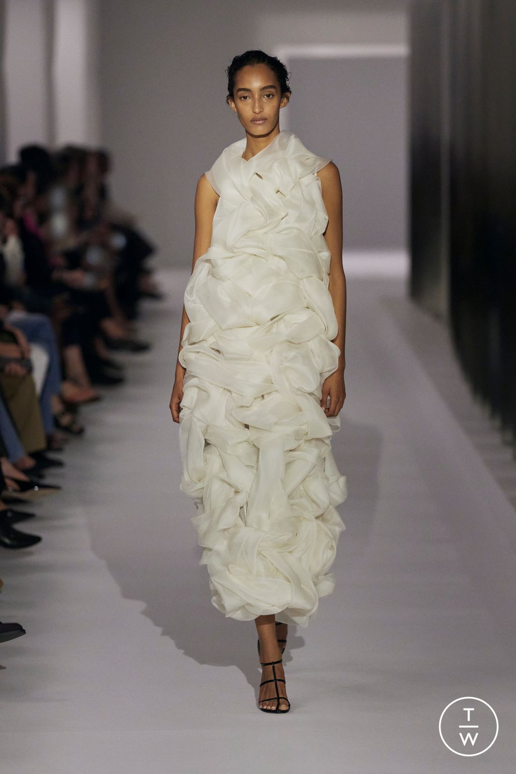 Fashion Week New York Spring/Summer 2025 look 47 from the Khaite collection womenswear