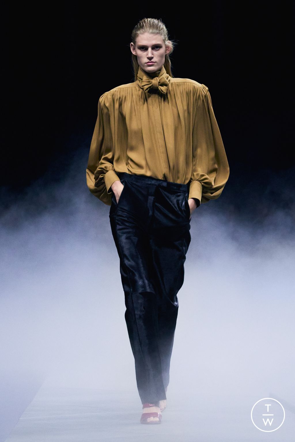 Fashion Week New York Spring/Summer 2026 look 19 from the Khaite collection 女装