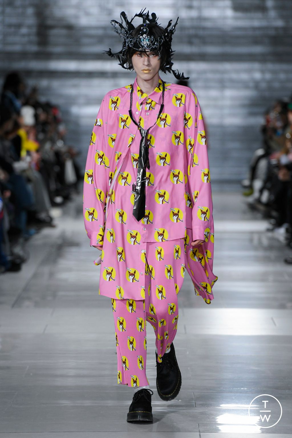 Fashion Week Paris Fall/Winter 2024 look 1 de la collection KIDILL menswear