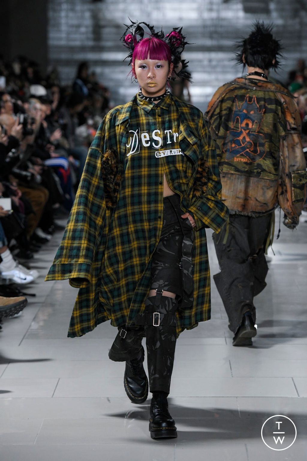 Fashion Week Paris Fall/Winter 2024 look 19 de la collection KIDILL menswear