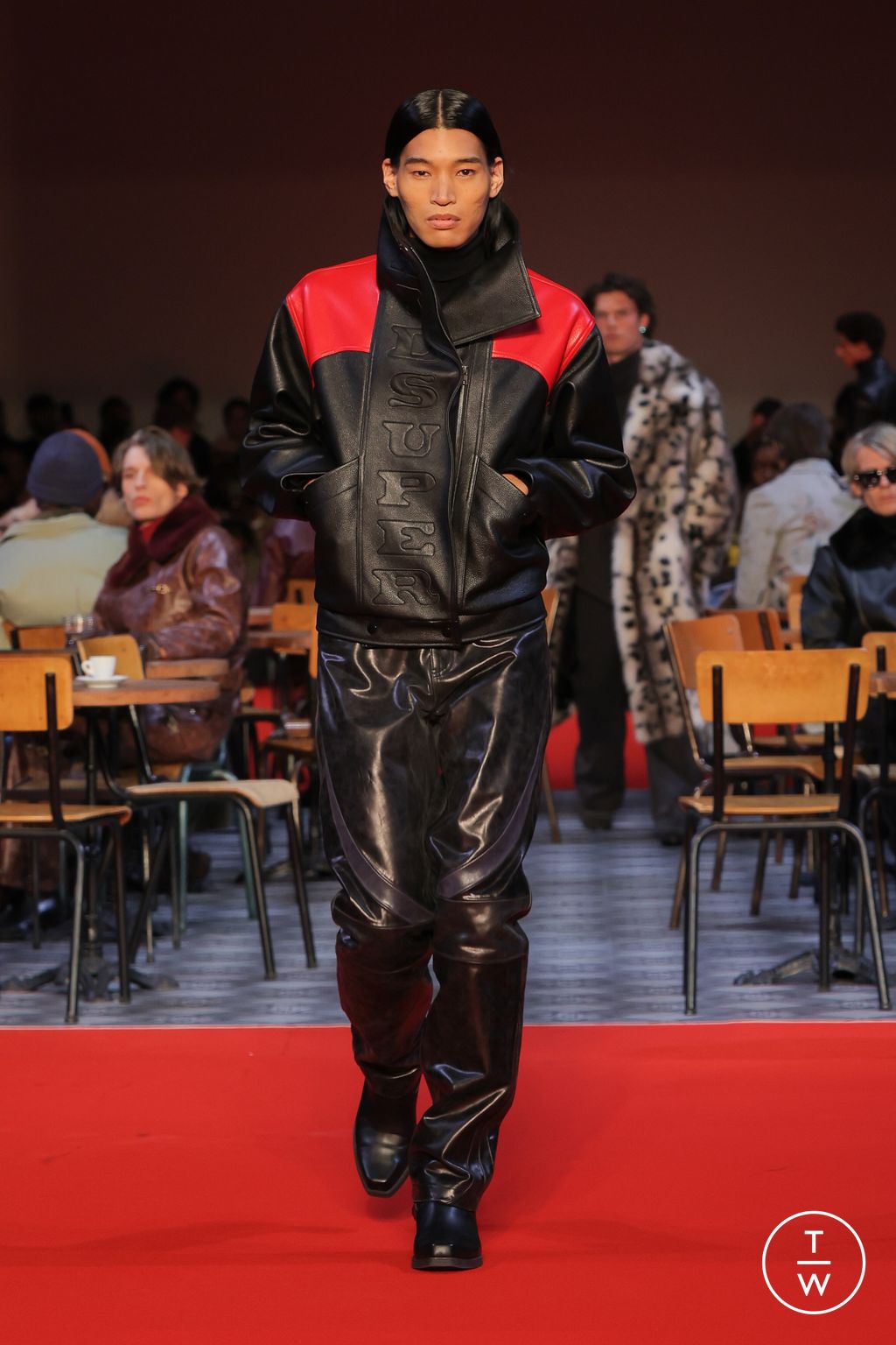 Fashion Week Paris Fall/Winter 2026 look 19 de la collection Kidsuper menswear