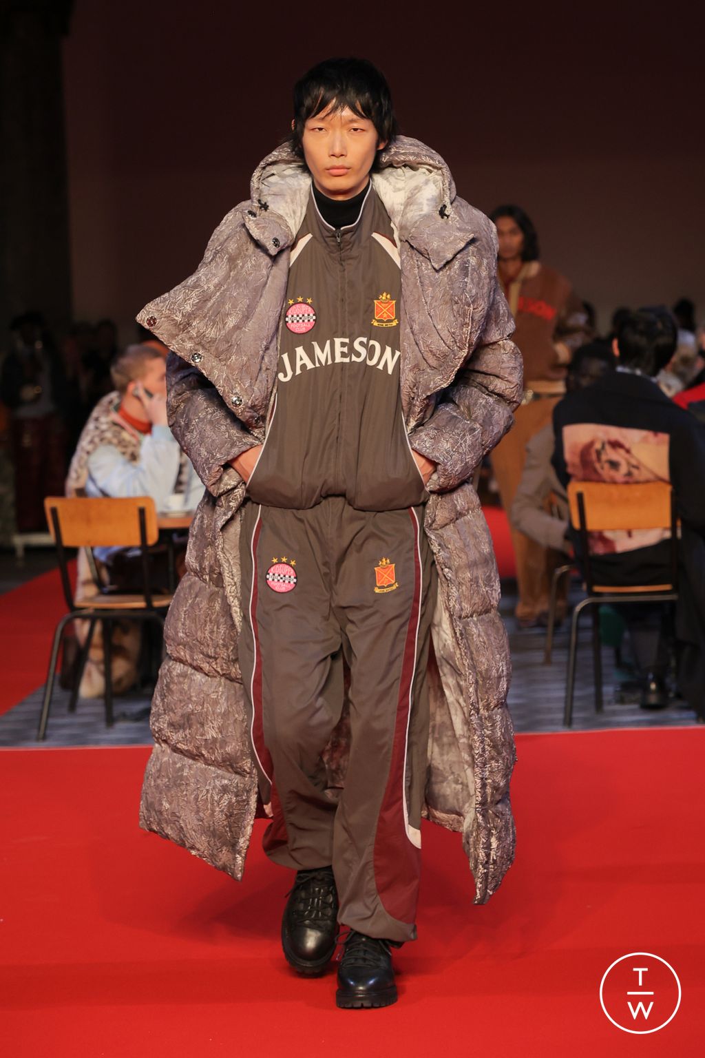 Fashion Week Paris Fall/Winter 2026 look 38 from the Kidsuper collection 男装