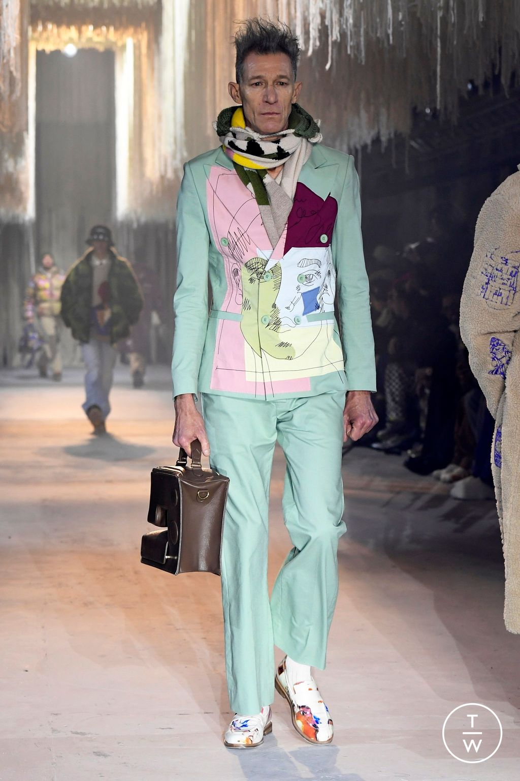 Fashion Week Paris Fall/Winter 2024 look 12 from the Kidsuper collection 男装