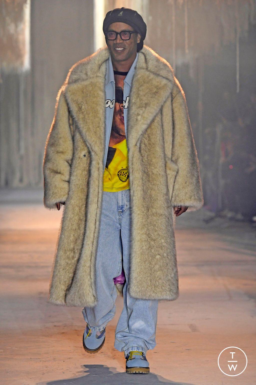 Fashion Week Paris Fall/Winter 2024 look 22 from the Kidsuper collection 男装