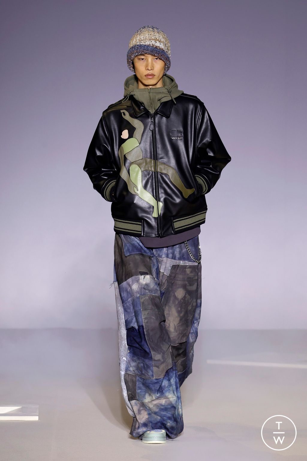 Fashion Week Paris Fall/Winter 2025 look 21 de la collection Kidsuper menswear