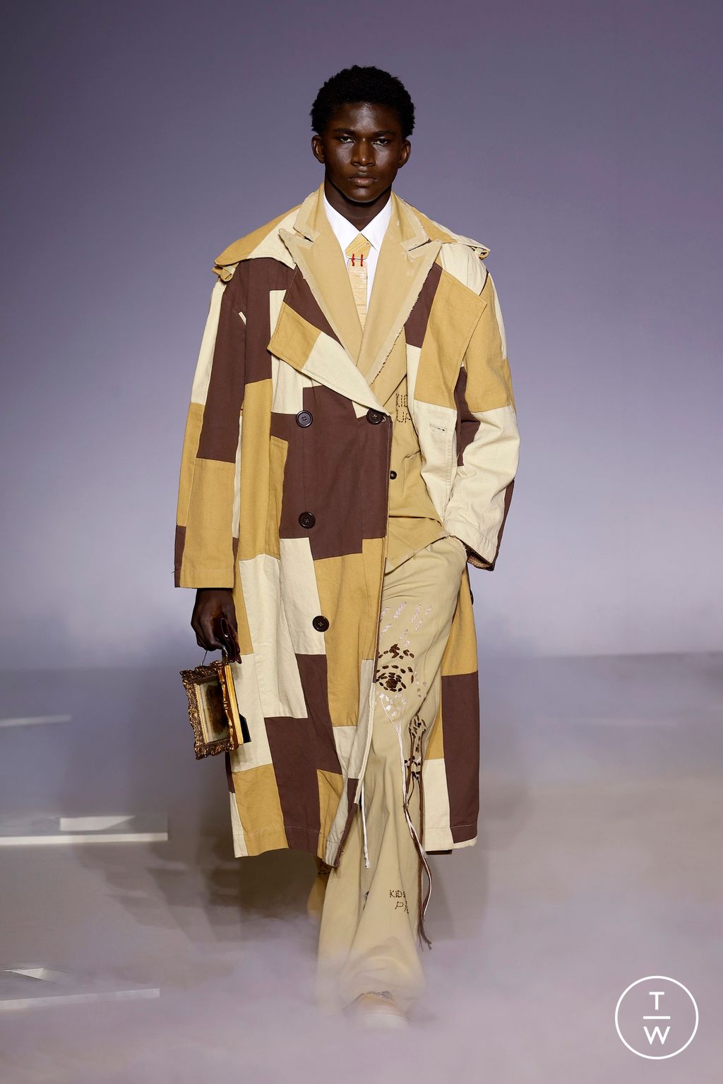 Fashion Week Paris Fall/Winter 2025 look 38 from the Kidsuper collection 男装