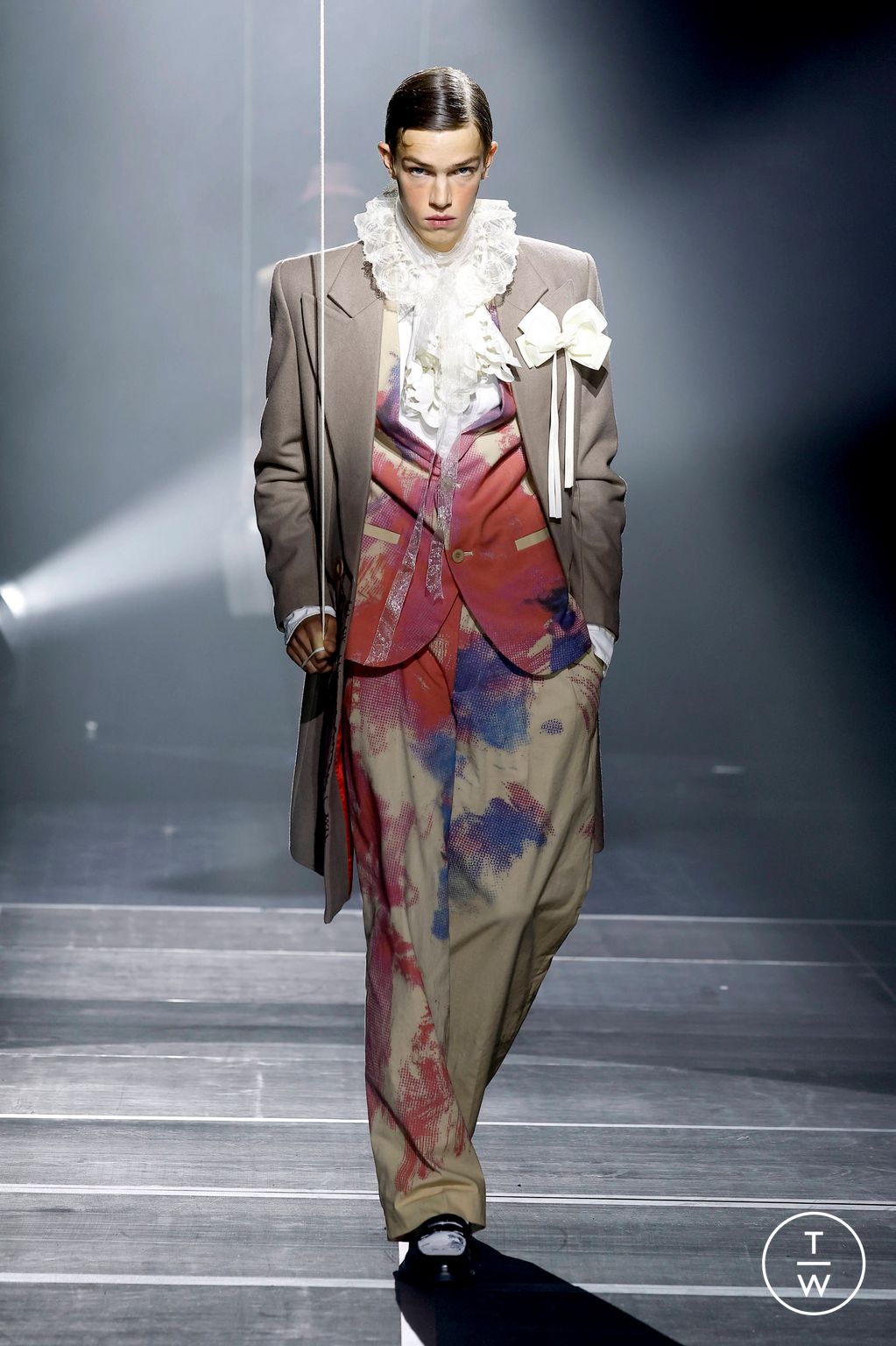Fashion Week Paris Spring-Summer 2025 look 9 from the Kidsuper collection 男装