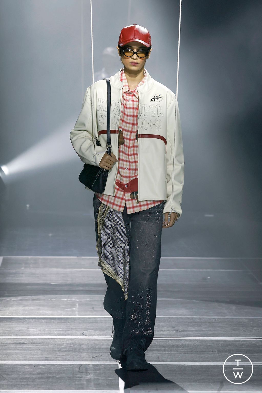 Fashion Week Paris Spring-Summer 2025 look 14 from the Kidsuper collection 男装