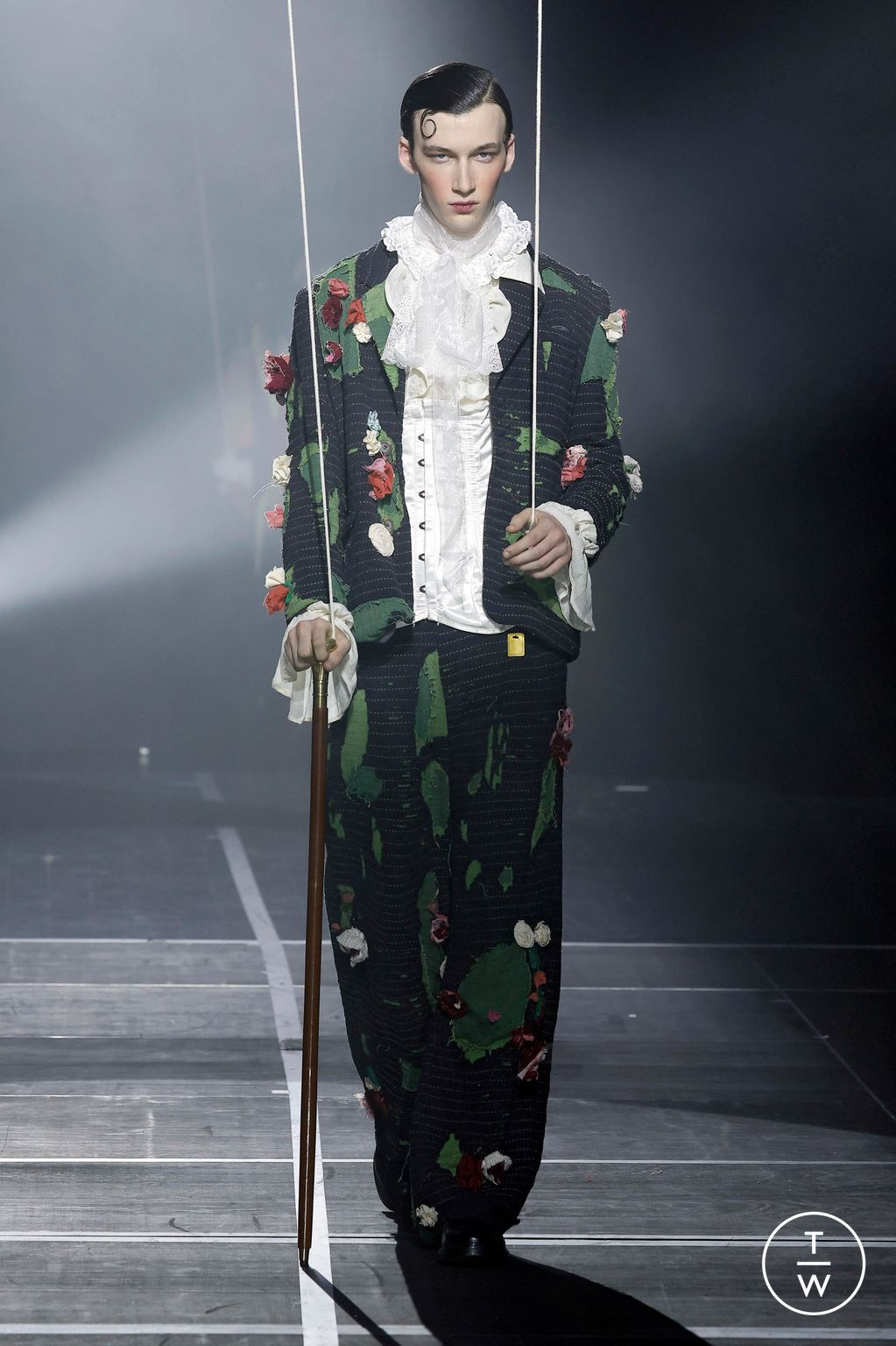 Fashion Week Paris Spring-Summer 2025 look 22 from the Kidsuper collection 男装