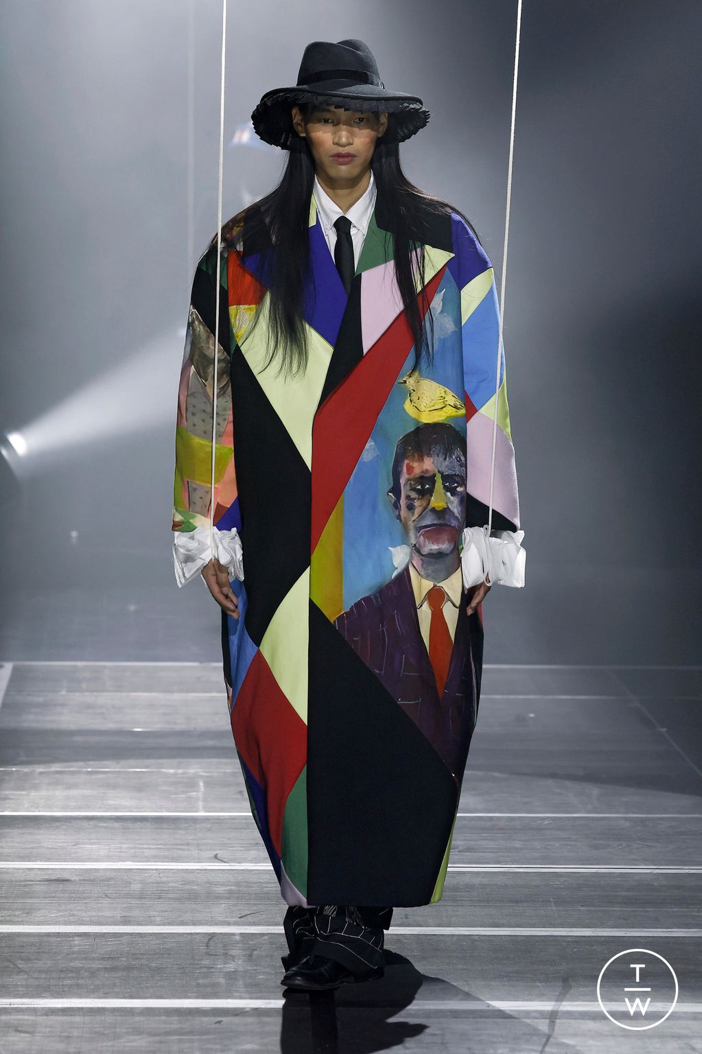 Fashion Week Paris Spring-Summer 2025 look 23 from the Kidsuper collection 男装