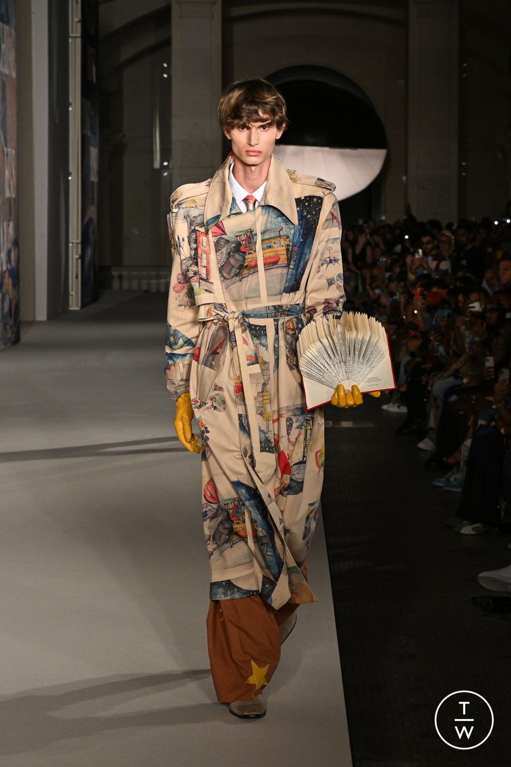 Fashion Week Paris Spring/Summer 2026 look 2 de la collection Kidsuper menswear