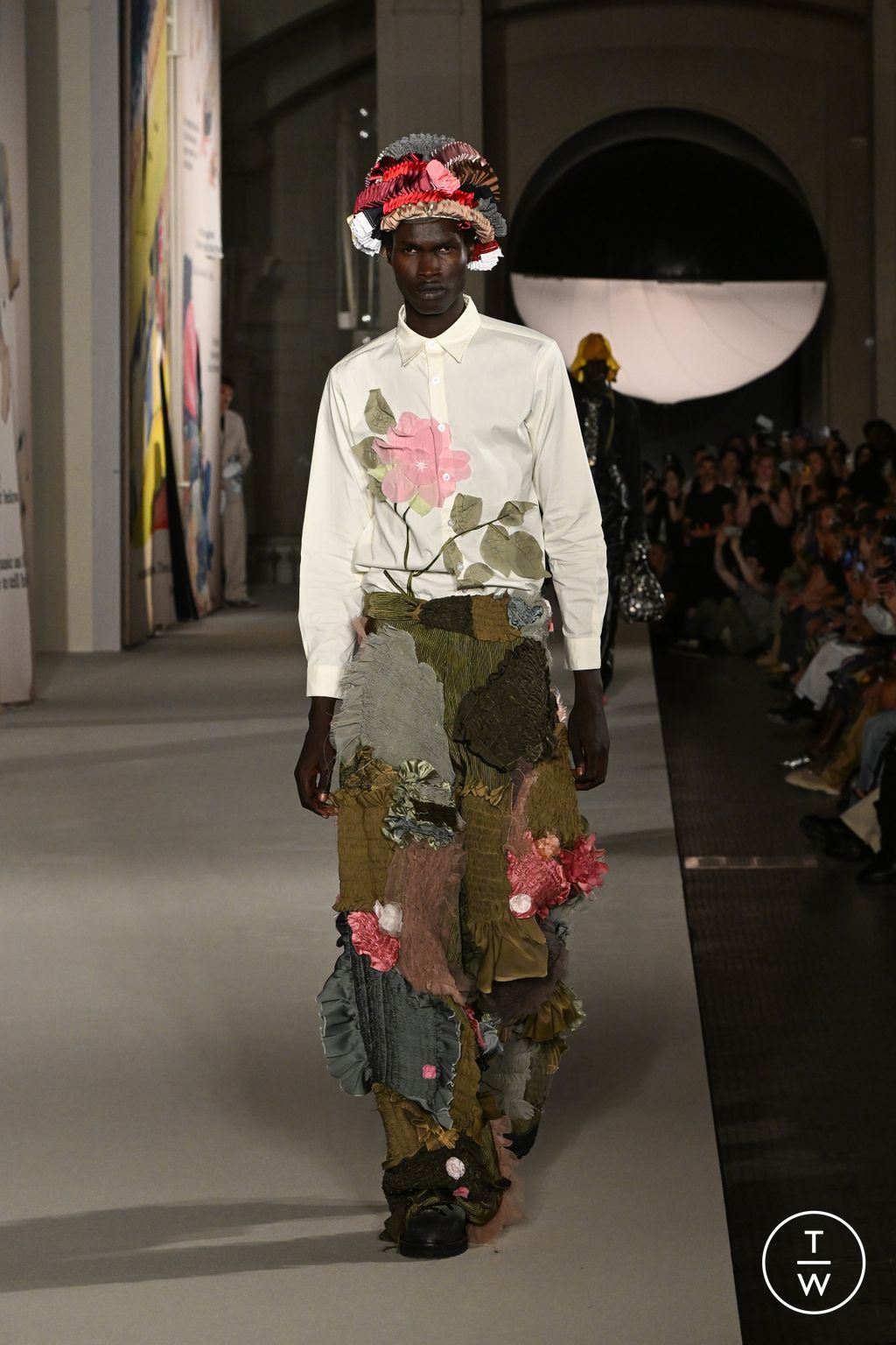 Fashion Week Paris Spring/Summer 2026 look 26 de la collection Kidsuper menswear