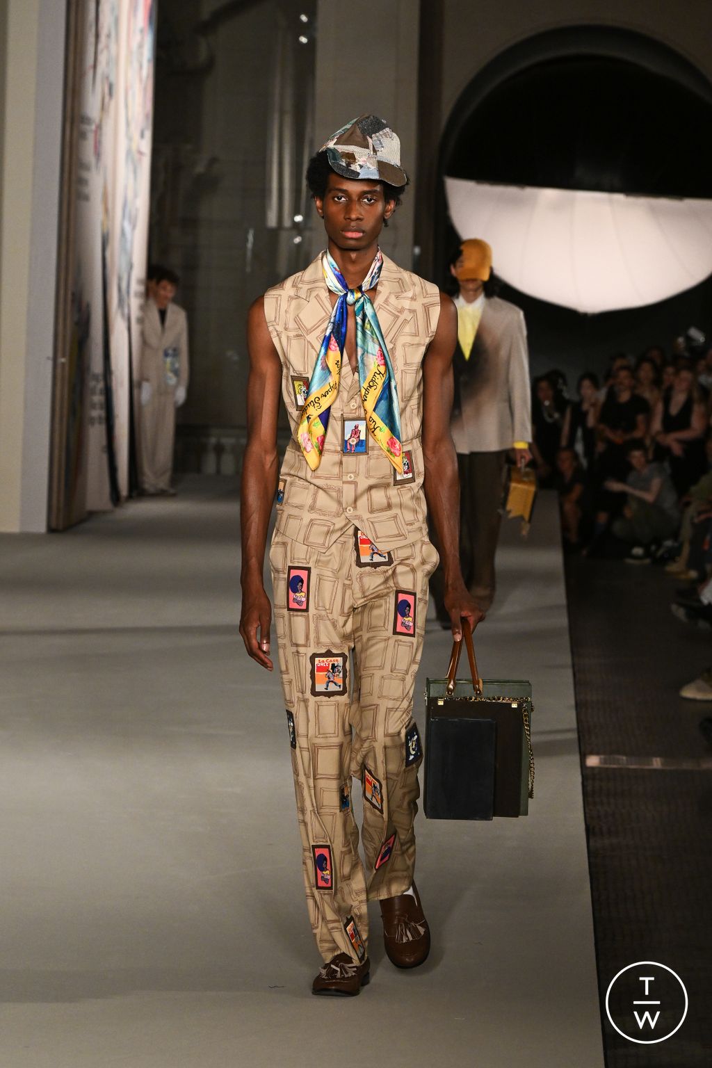 Fashion Week Paris Spring/Summer 2026 look 31 de la collection Kidsuper menswear